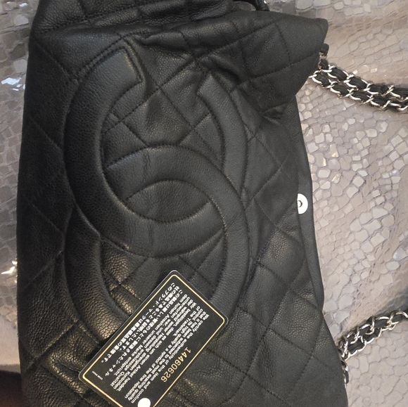 Chanel timeless Caviar black expandable Zip tote!! - Picture 12 of 16